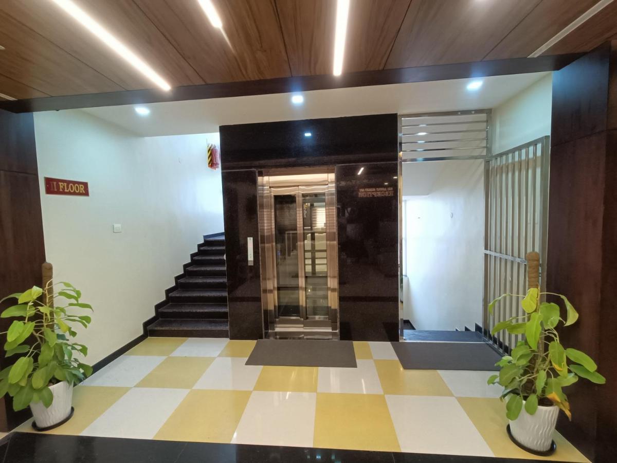 Hotel Sri Aswin Grand Nāmakkal Exterior foto