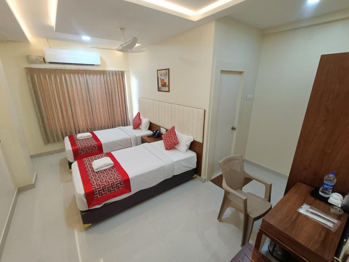 Hotel Sri Aswin Grand Nāmakkal Exterior foto